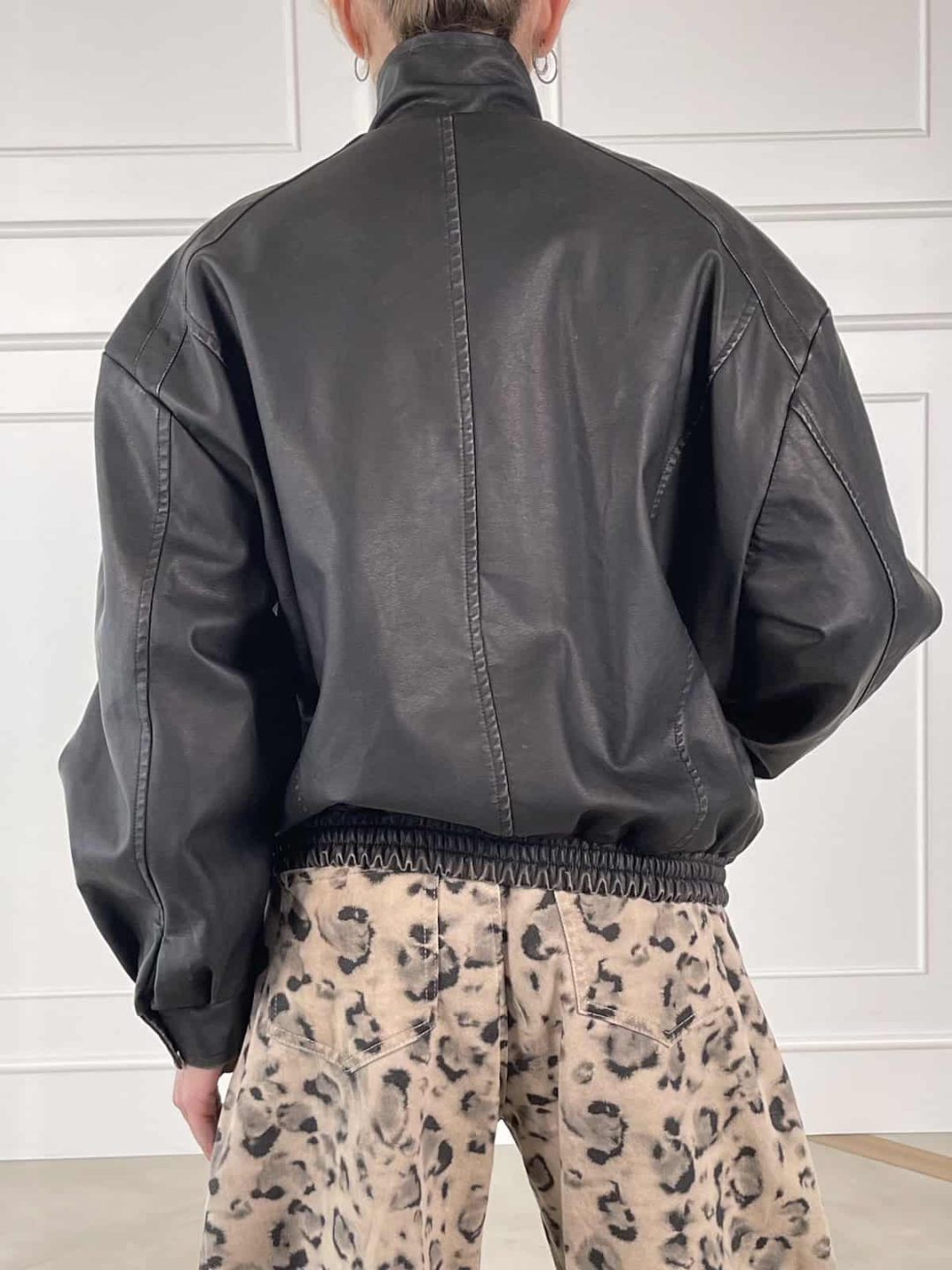 49692