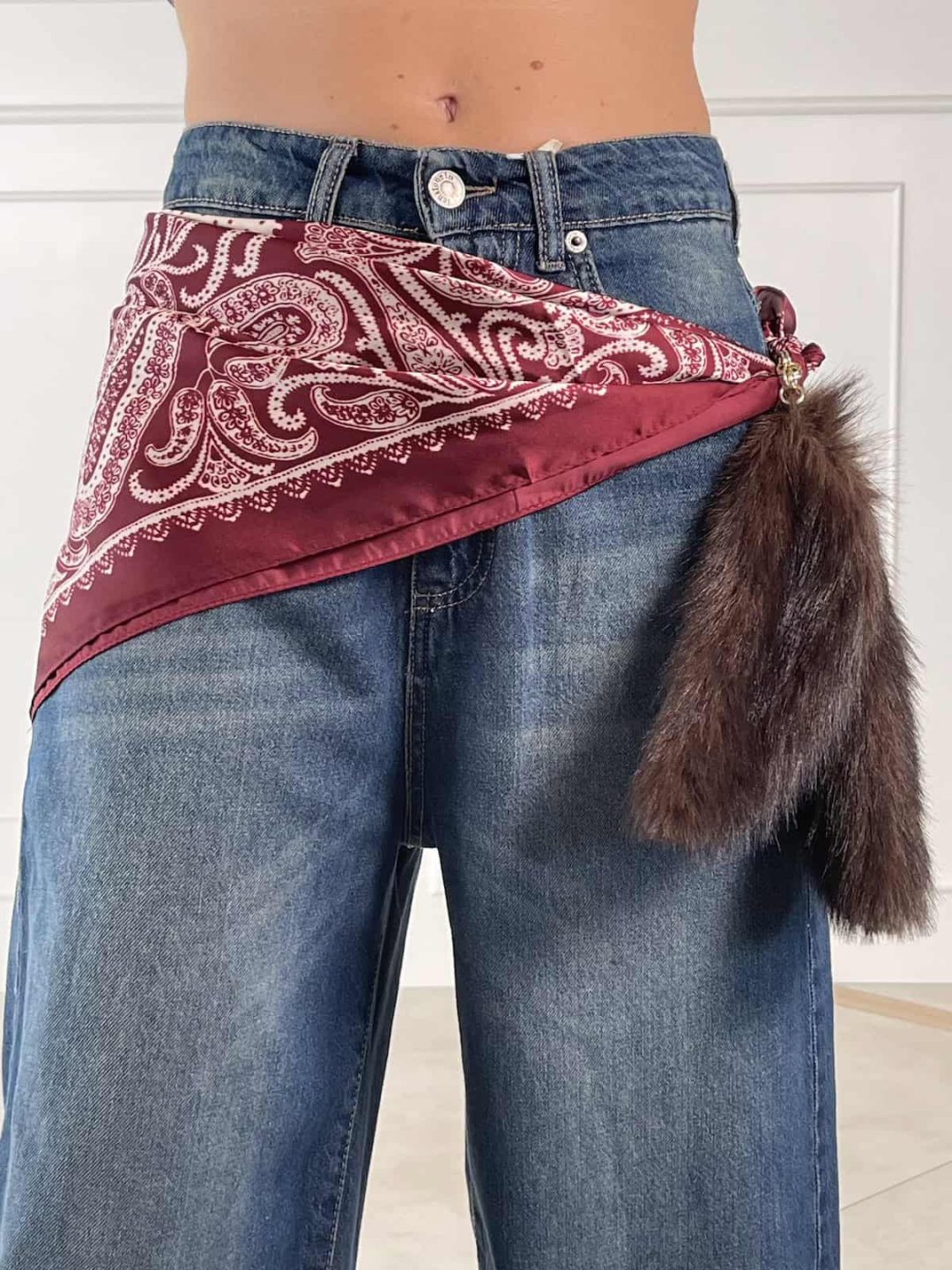 49696