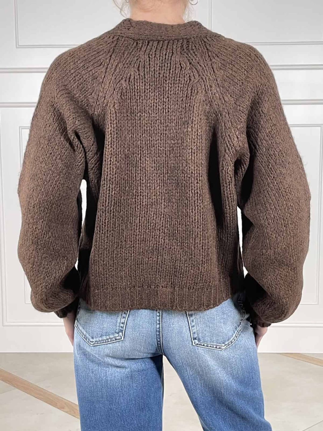 51374